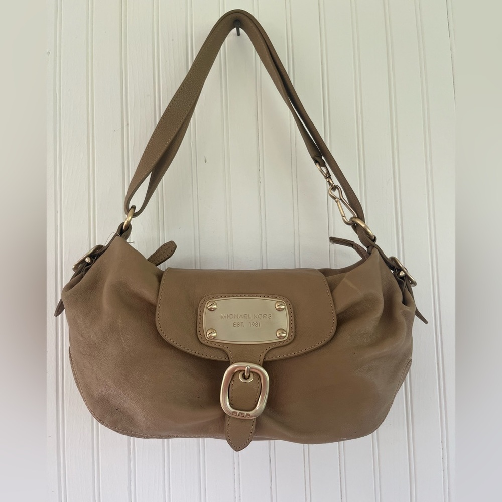 Michael Kors tan leather Handbag Gold hardware